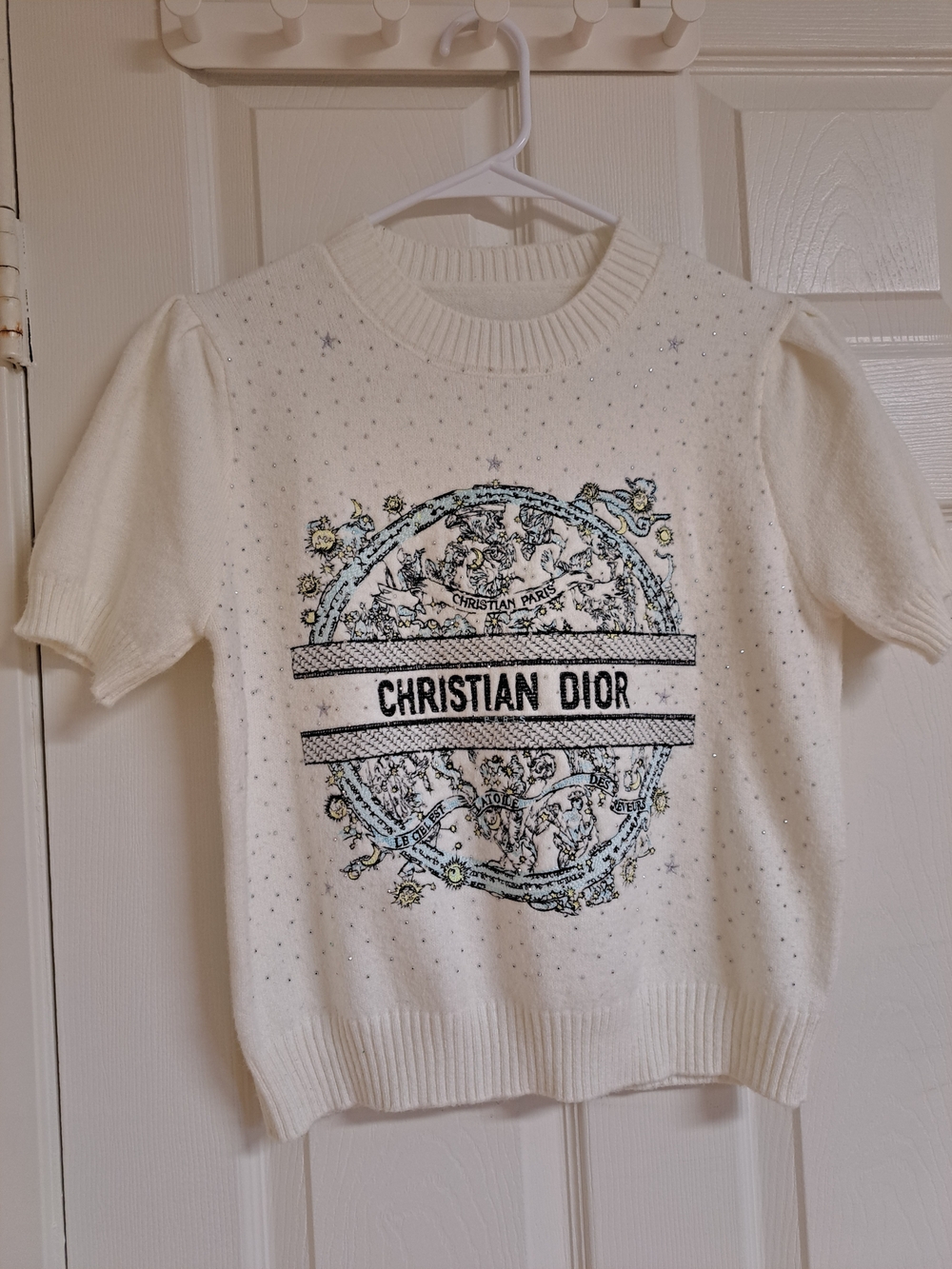 Cream Colour Short-Sleeve Embroidered Logo Knit Sweater